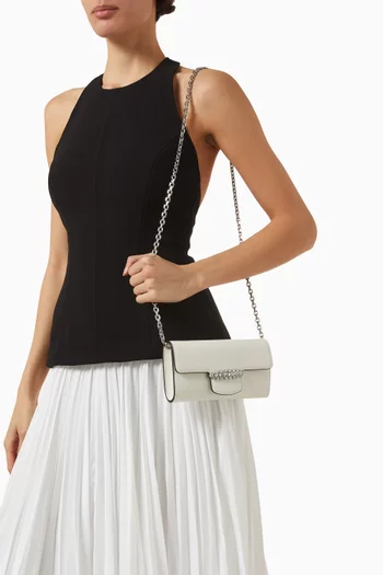 حقيبة بينغ صغيرة بسلسلة جلد