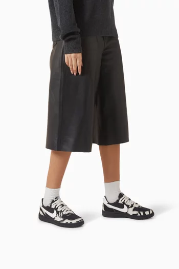 Field General Sneakers