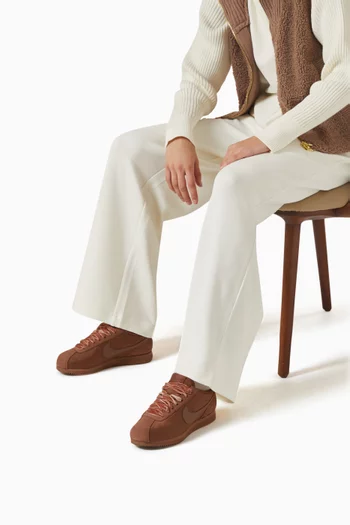 سنيكرز كورتيز أسفل الكاحل