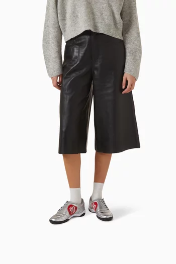 سنيكرز توتال 90 أسفل الكاحل