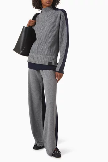 Contrast Panel Turtleneck Sweater in Cashmere-knit
