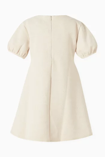 فستان بشعار الماركة وقصة على شكل حرف A جيرسيه مزدوج