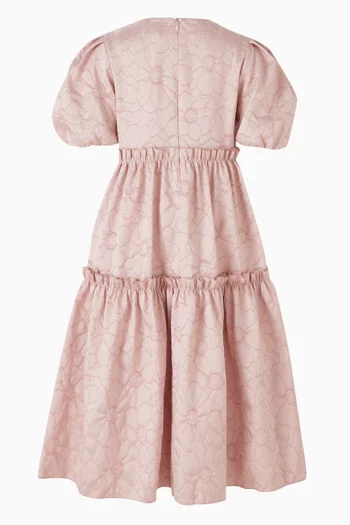 فستان بطبقات بنقشة زهور