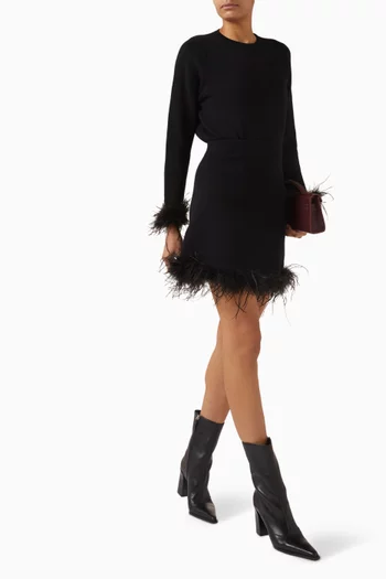 تنورة جاك قصيرة بحافة مزينة بالريش نسيج