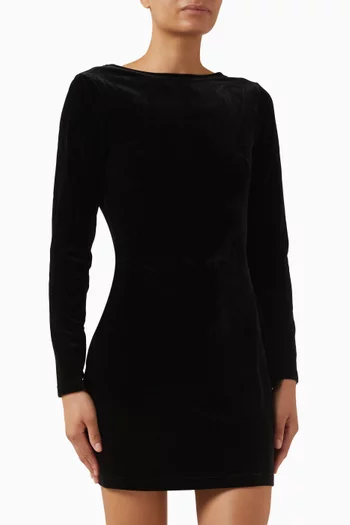 فستان قصير بعقدة مخمل