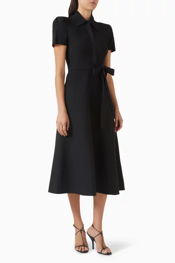 فستان بأكمام كشكش نسيج كريب