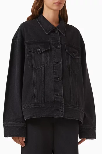 جاكيت بقصة فضفاضة دينم