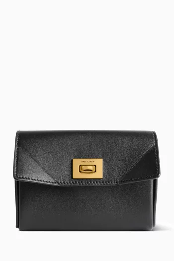 حافظة بطاقات روديو بغطاء قلاب جلد عجل ناعم