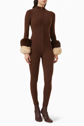 جمبسوت بقصة ضيقة