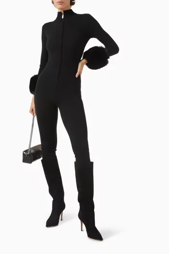 جمبسوت بقصة ضيقة