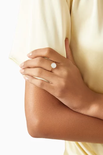 خاتم زيرا مرصع بعرق اللؤلؤ ذهب عيار 18