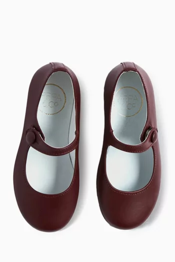 حذاء ماري جين جلد