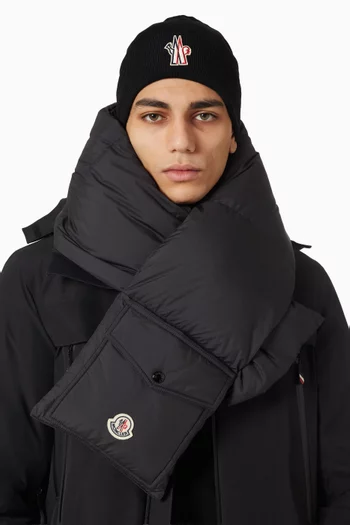 قبعة بيني بشعار الماركة