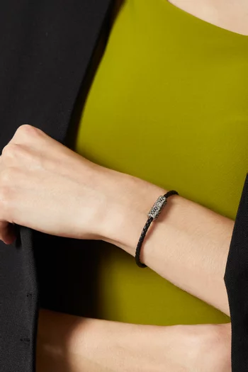 سوار مبطن بحرف C جلد