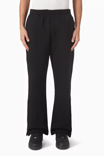 بنطال رياضي بحرف شعار الماركة قطن