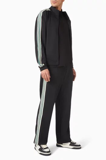 جاكيت رياضي بأشرطة