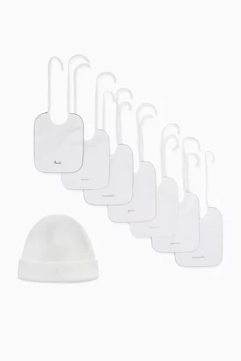 طقم هدايا صدريات مطرزة بأسماء أيام الأسبوع