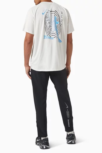 تي شيرت بتقنية ADV Dri-FIT‏