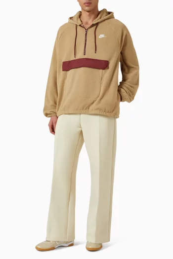 تي شيرت كلوب وينتريزد من تشكيلة الملابس الرياضية