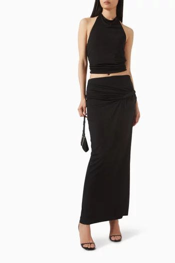 تنورة بكشكش على شكل كرواسون ودرابيه