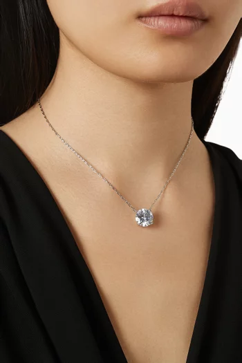 Round-cut Pendant Necklace in Rhodium-plated Brass