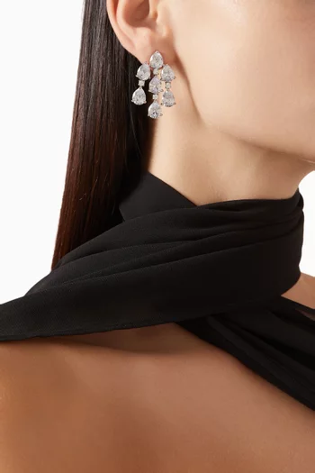 أقراط بتصميم شرّابات مرصعة بأحجار زركونيا بشكل كمثرى نحاس مطلي روديوم