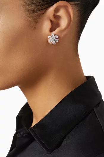 أقراط بتصميم زهرة مرصعة بأحجار زركونيا نحاس مطلي روديوم