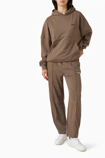 كنزة بغطاء رأس وقصة مربعة صوف ناعم