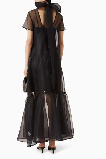 فستان سهرة كالونا مزين بتطريزات أورجانزا