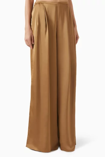 بنطال مينز بطيّات