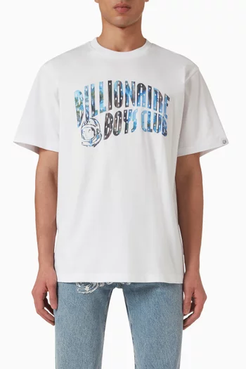 تي شيرت بشعار الماركة المقوس بتصميم ماء قطن