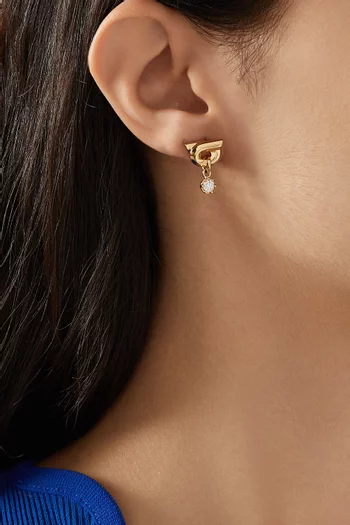 أقراط متدلية بشعار جانشيني