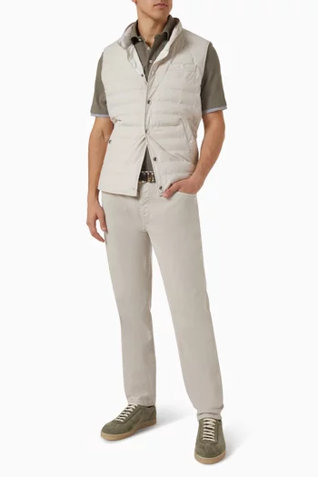 Garment-dyed Jeans in Denim