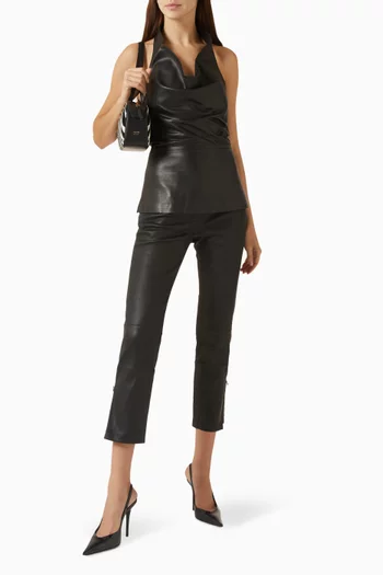 بلوزة بفتحة رقبة مطوية جلد