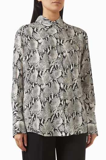 قميص بريدجيت بنقشة جلد الأفعى مزيج حرير