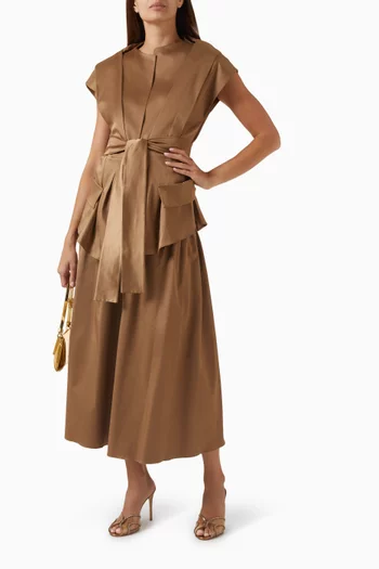 تنورة متوسطة الطول بخصر منخفض