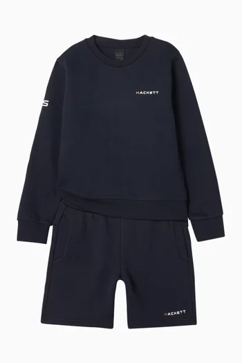 شورت بشعار الماركة