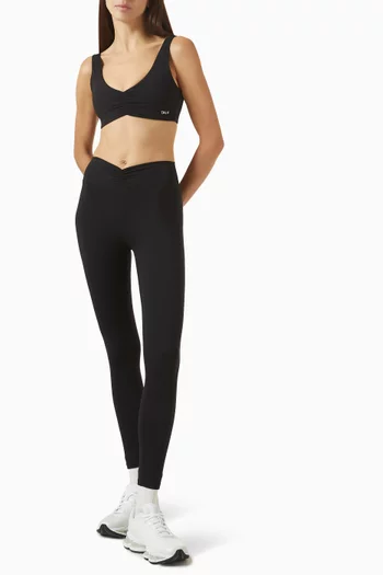 حمالة صدر رياضية بفتحة رقبة بكشكش في الأمام قماش دايفليكس