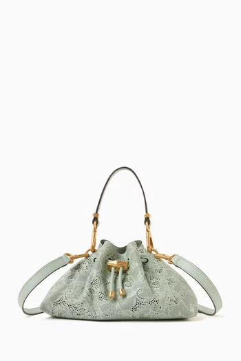 حقيبة كتف صغيرة برباط تضييق جلد مفرغ بنمط دانتيل