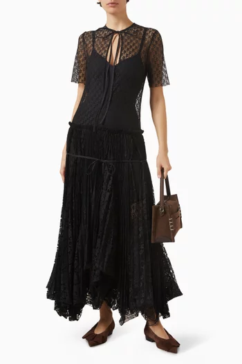 فستان دانتيل شفاف