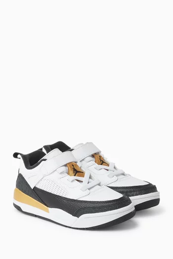 سنيكرز سبيزيك أسفل الكاحل