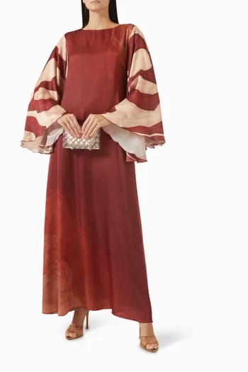 قفطان بأكمام مزينة بنقشة