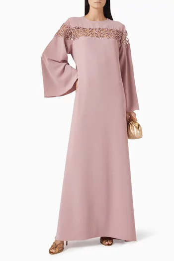 قفطان مطرز بالخرز