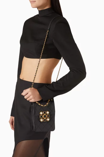 حقيبة ميني كلاسيكية بغطاء قلاب