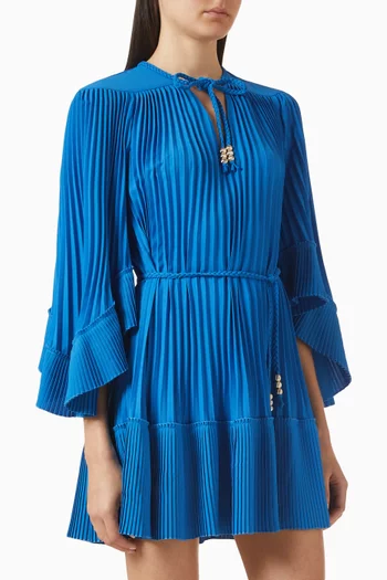 فستان قصير بطيّات ورباط تضييق