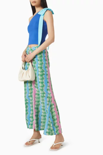 بلوزة تاشا بكتف مكشوف