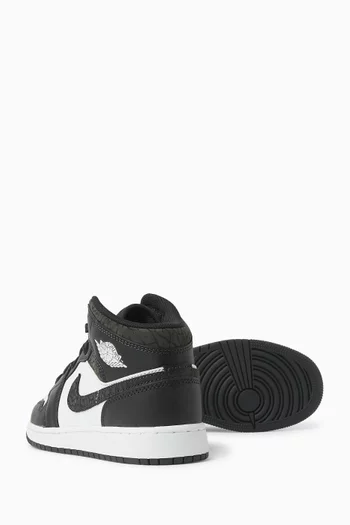 Air Jordan 1 Mid SE Sneakers