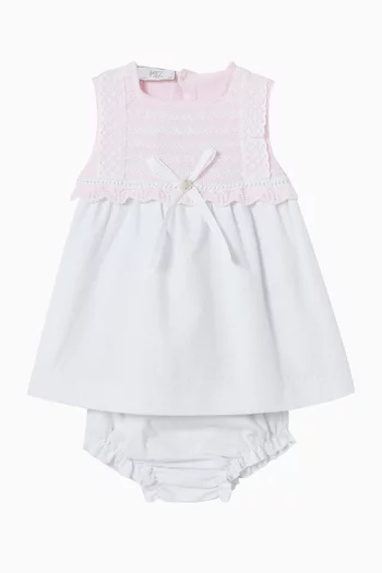 فستان ألايا وحواف دانتيل