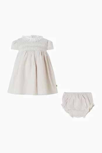 فستان واسع بكشكش