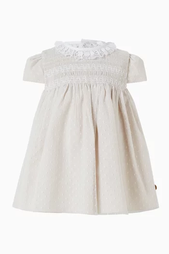 فستان واسع بكشكش